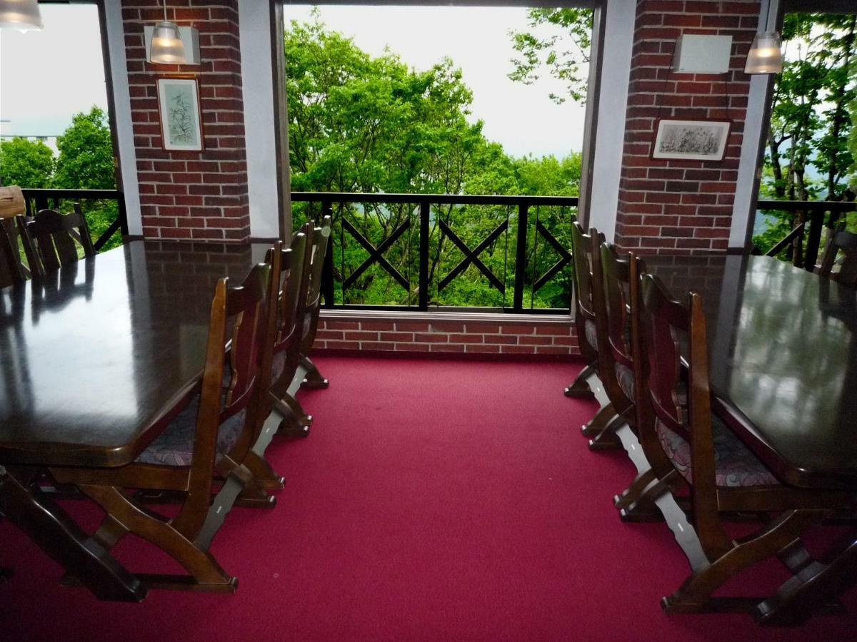 Fujio Pension Madarao Apartment Hotel & Restaurant Iiyama Bagian luar foto